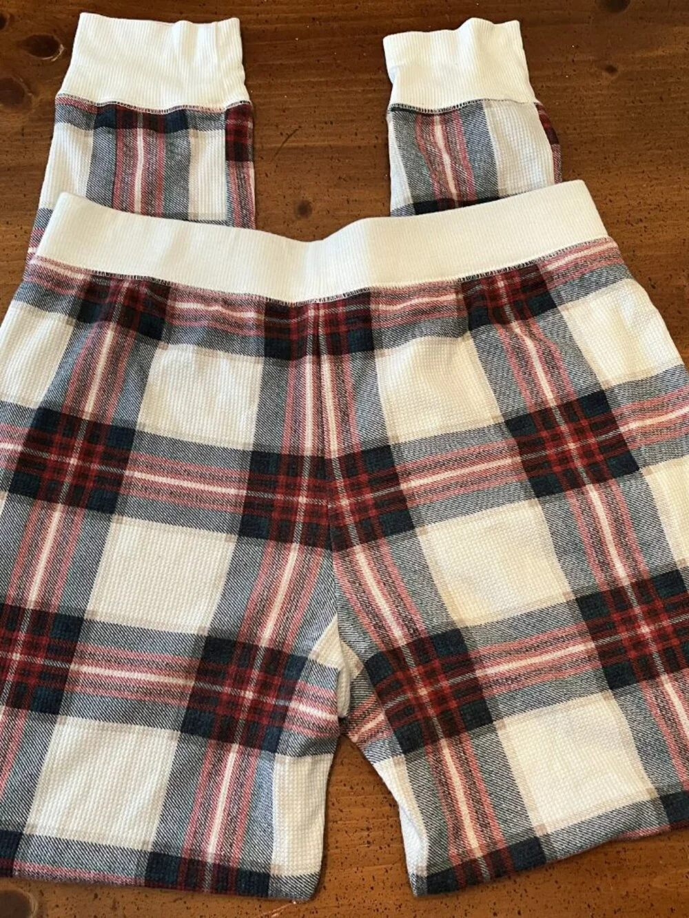 Stars Above Holiday Plaid Pajama Set - Size M